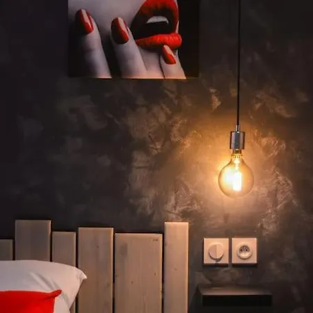 - Charles Sous Le Charme ! - Apartament